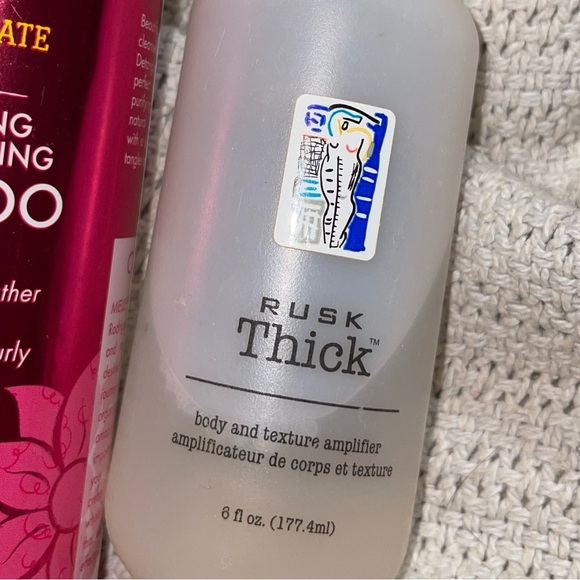 Mielle shampoo and volumizer - Picture 2 of 6